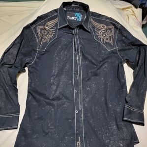 ROAR Signature Long Sleeved button down